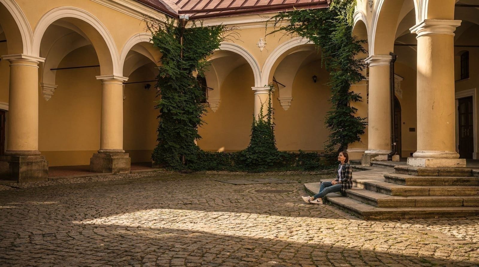 Vilnius baroque architecture — a traveller's guide to the style — Vilnius is one of Europe's great Baroque cities. Guide to the key Baroque church