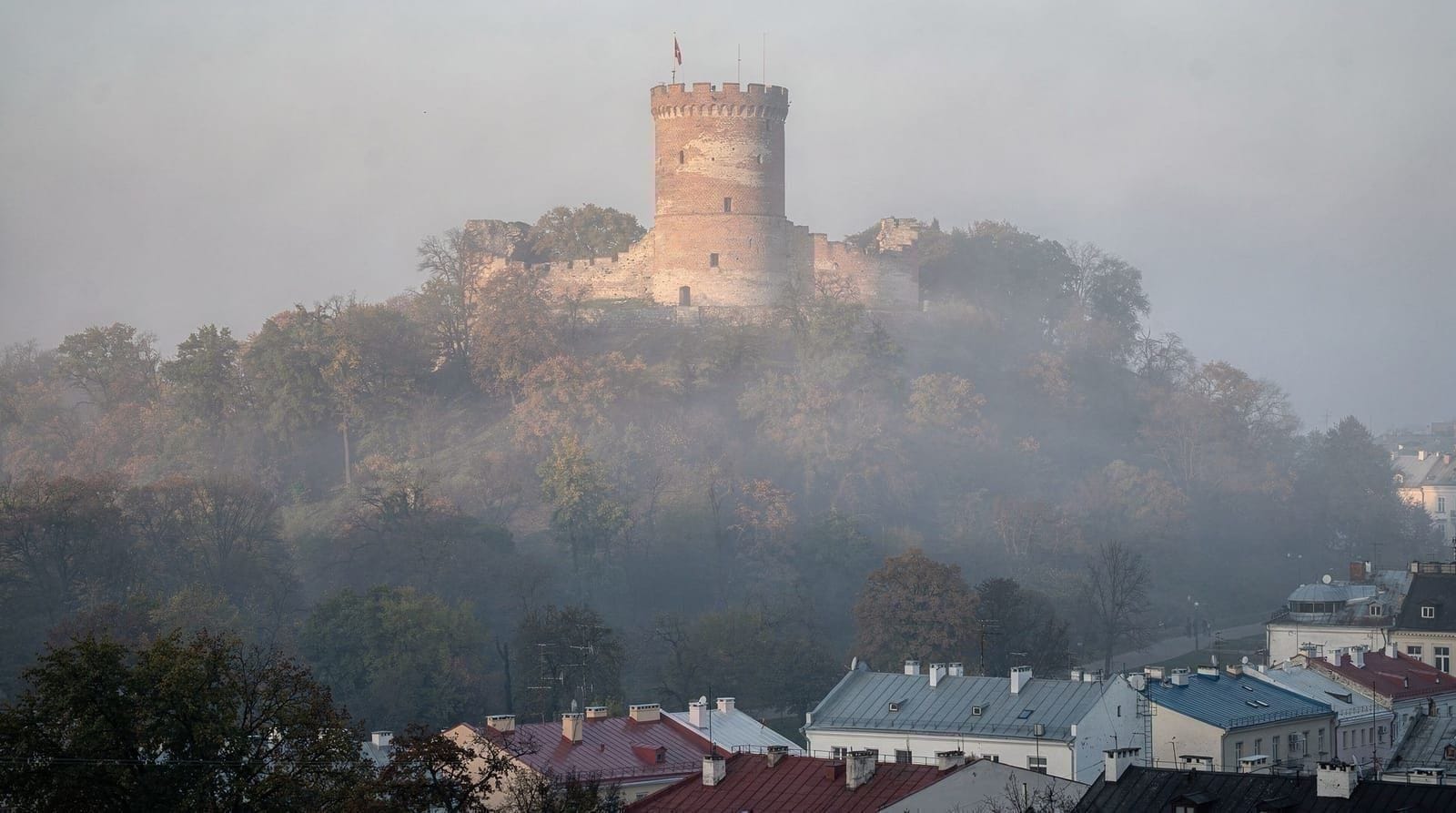 Legends & mysteries — Vilnius ghost tours, the republic of Užupis, folk myths, hidden courtyards and c