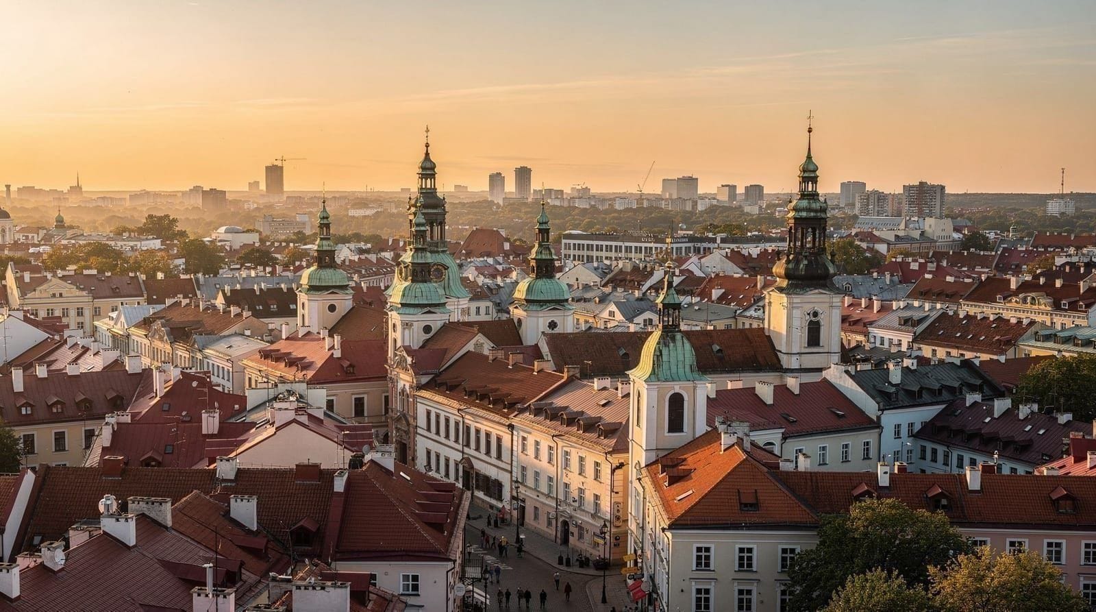 Vilnius vs Riga — which Baltic capital should you visit? — Honest comparison of Vilnius and Riga — architecture, costs, day trips, nightlif