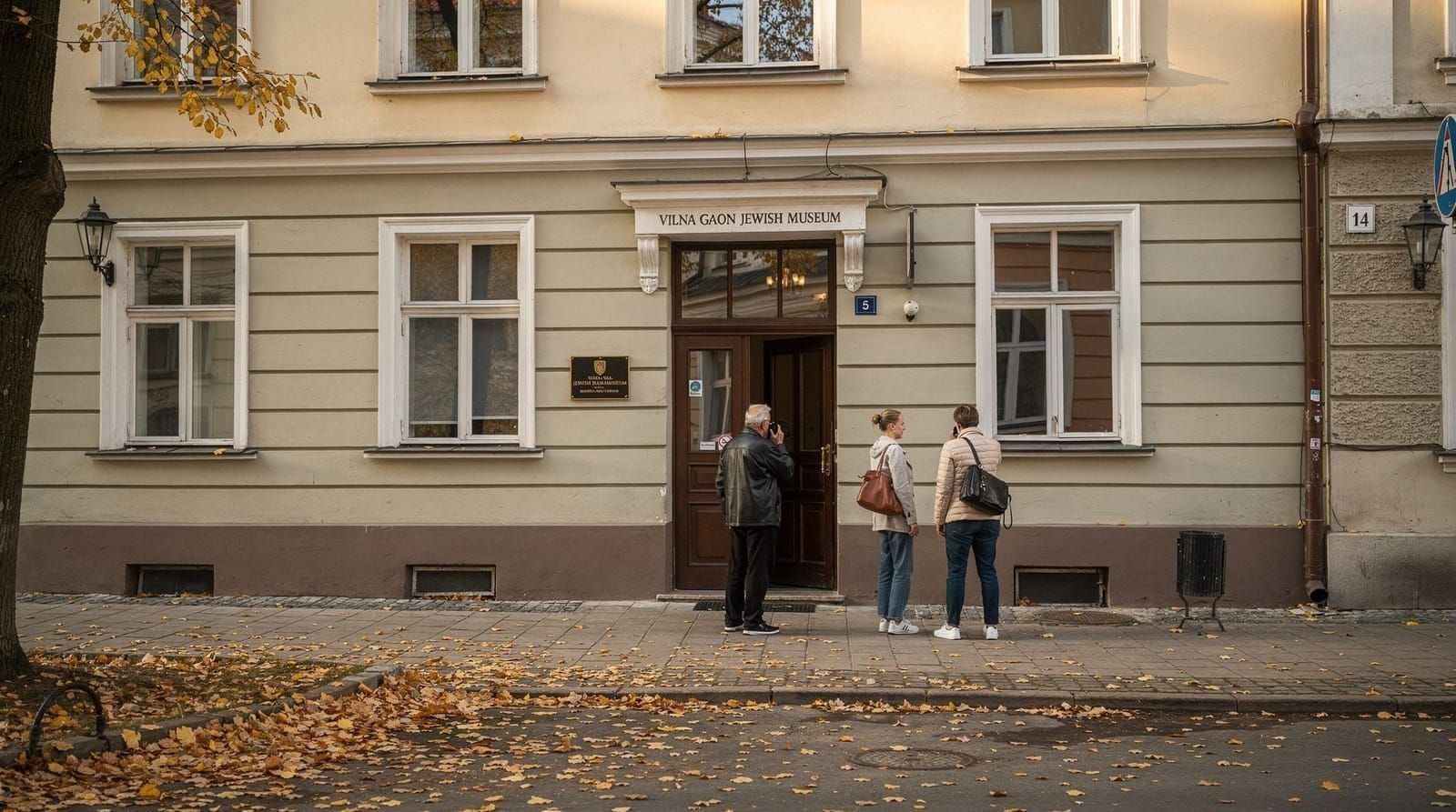 Vilnius: Jewish heritage private tour transfer