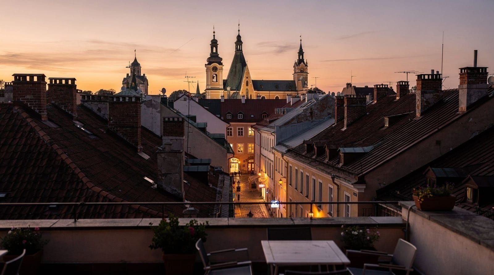 Vilnius: Old town 2in1 audio tour bundle